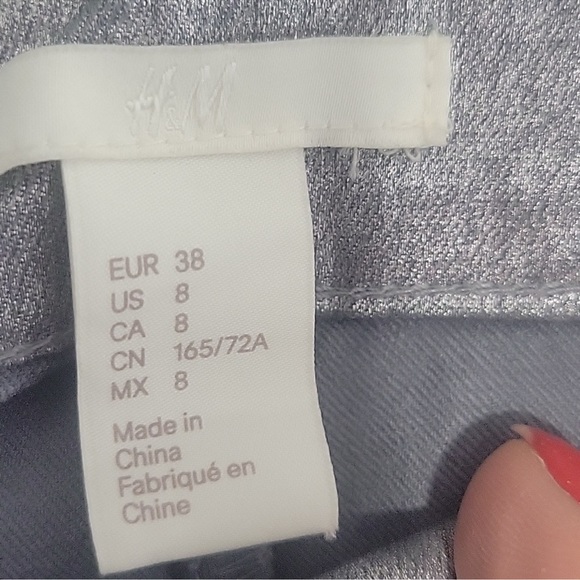 H&M silvery strachy pants - Picture 3 of 5